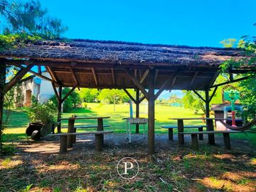 Casa de campo y cabañas en La Peregrina