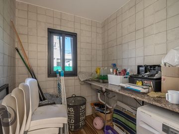 Casa en Venta 6 ambientes, 5 dormitorios, 2 plantas, Lagos De Canning. Muy luminosa, 1 año.