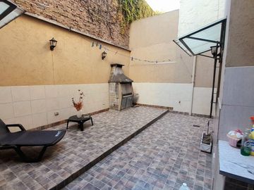 Florida Mitre - PH 4 amb al frente en Planta Baja con Patio y garaje.