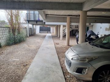 Departamento 2 ambientes con cochera en  venta en Pilar