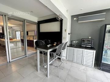 CASA EN VENTA EN BARRIO PRIVADO SEPTIEMBRE