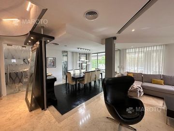 CASA EN VENTA EN BARRIO PRIVADO SEPTIEMBRE