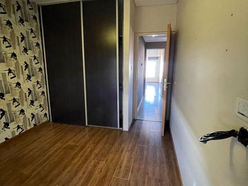 Departamento  de categoría en venta de 4 ambientes con cochera y baulera - Wilde