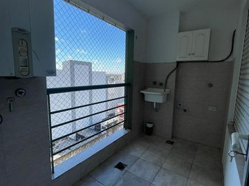 Departamento  de categoría en venta de 4 ambientes con cochera y baulera - Wilde