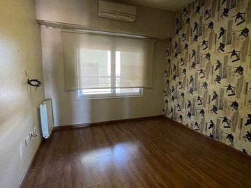 Departamento  de categoría en venta de 4 ambientes con cochera y baulera - Wilde