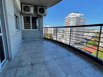 Departamento  de categoría en venta de 4 ambientes con cochera y baulera - Wilde
