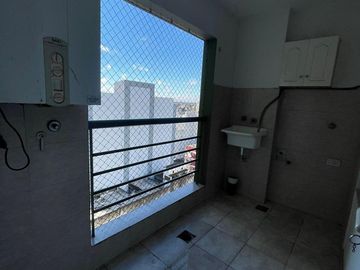 Departamento  de categoría en venta de 4 ambientes con cochera y baulera - Wilde