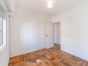 Venta - Departamento 3 ambientes - Balcón saliente - Zona Plaza Mitre
