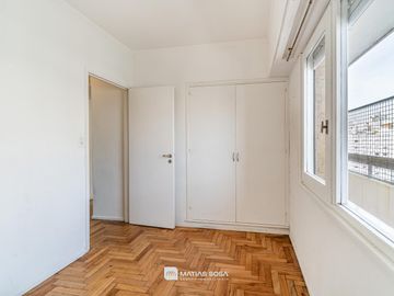 Venta - Departamento 3 ambientes - Balcón saliente - Zona Plaza Mitre