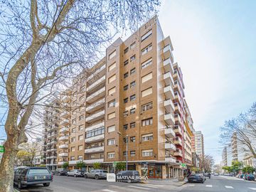 Venta - Departamento 3 ambientes - Balcón saliente - Zona Plaza Mitre