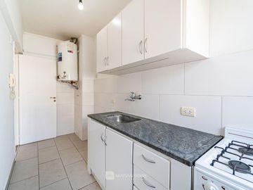 Venta - Departamento 3 ambientes - Balcón saliente - Zona Plaza Mitre