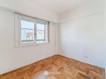 Venta - Departamento 3 ambientes - Balcón saliente - Zona Plaza Mitre