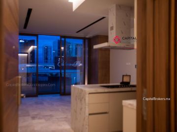 ESTRENA departamento de lujo en Venta torre Legacy, ANDARES.