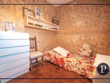 Chalet de estilo de barrio Stella Maris