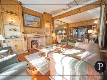 Chalet de estilo de barrio Stella Maris