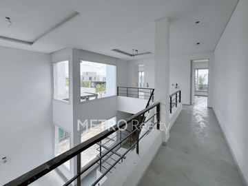 Casa en venta con 3 suites en Castaños, Nordelta