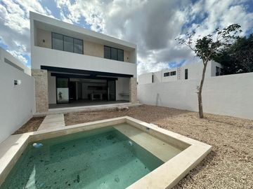 Casa en Venta en privada Tamora en Conkal, Yucatán.