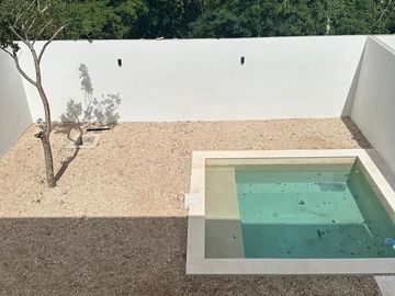 Casa en Venta en privada Tamora en Conkal, Yucatán.
