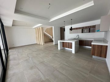 Casa en Venta en privada Tamora en Conkal, Yucatán.