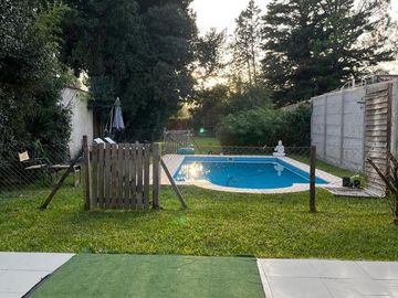 Casa en  Barrio Quinta Avenida, Ezeiza