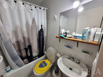 Venta departamento 4 ambientes con balcón en Wilde