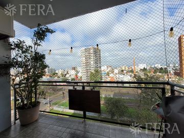Venta departamento 4 ambientes con balcón en Wilde
