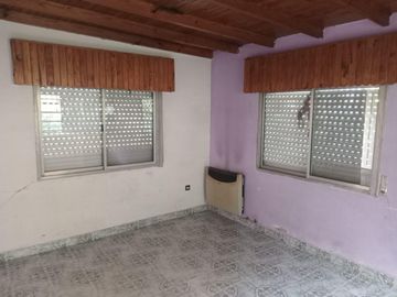 Venta  Casa Las Malvinas General Rodriguez