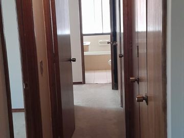 SE VENDE AMPLIO DEPARTAMENTO EN CARMEN SYLVA