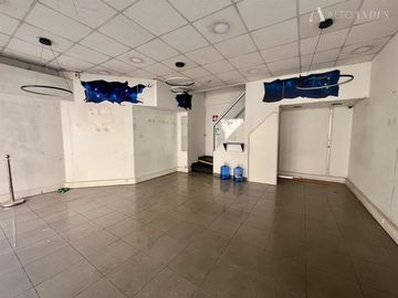 Local Comercial en Venta en Agustinas con San Antonio