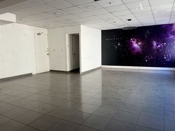 Local Comercial en Venta en Agustinas con San Antonio