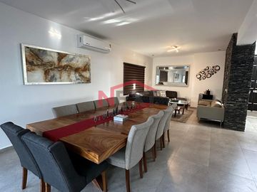 Residencia en Venta en Fraccionamiento Las Misiones Sector II