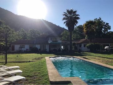 Venta hermosa parcela de agrado en Pirque