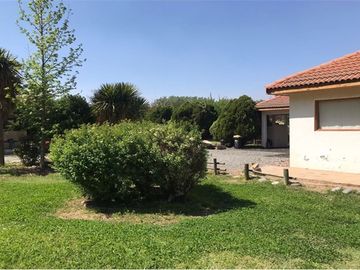 Venta hermosa parcela de agrado en Pirque