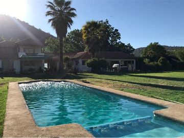 Venta hermosa parcela de agrado en Pirque
