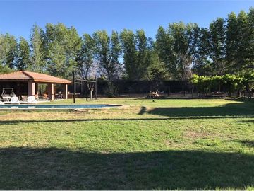 Venta hermosa parcela de agrado en Pirque