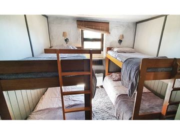 PATRIMONIAL REFUGIO CON AMPLIO TERRENO FARELLONES