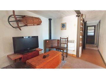 PATRIMONIAL REFUGIO CON AMPLIO TERRENO FARELLONES