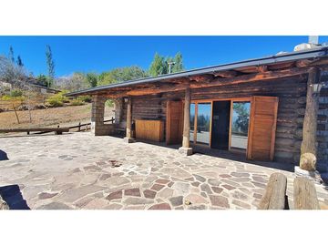 PATRIMONIAL REFUGIO CON AMPLIO TERRENO FARELLONES