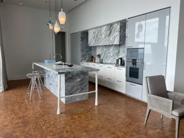 Amazing Unit on High Floor