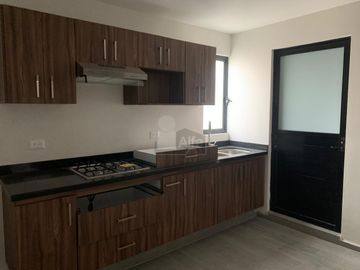 Departamentos de 2 Recamaras en Zona de Lomas de San Luis, por Restaurante PezVaca
