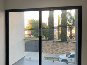 Departamentos de 2 Recamaras en Zona de Lomas de San Luis, por Restaurante PezVaca