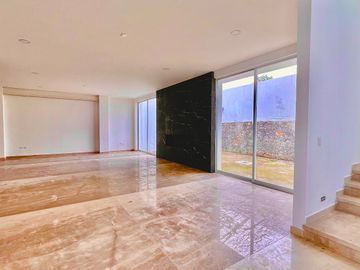 Casa en Venta Estilo Californiano Parque Gran Reserva, Lomas de Angelopolis