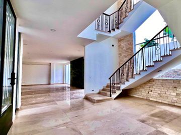 Casa en Venta Estilo Californiano Parque Gran Reserva, Lomas de Angelopolis