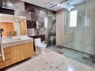 Casa en Venta Estilo Californiano Parque Gran Reserva, Lomas de Angelopolis