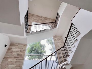 Casa en Venta Estilo Californiano Parque Gran Reserva, Lomas de Angelopolis