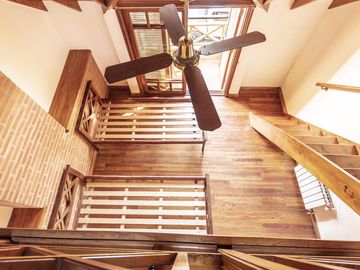 VENTA CASA 240 M2 COCHERA QUINCHO VALENTIN ALSINA LANUS