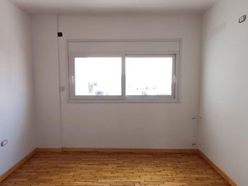 Departamento Semipiso  de Categoría, a Estrenar, 1 Dormitorio , con Cochera - La Plata.