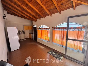 VENTA Casa de 5 ambientes Quilmes Oeste