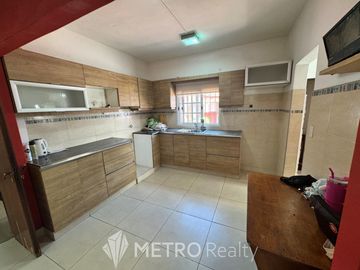 VENTA Casa de 5 ambientes Quilmes Oeste