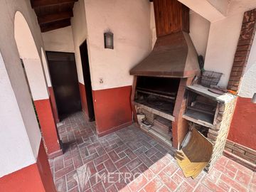 VENTA Casa de 5 ambientes Quilmes Oeste